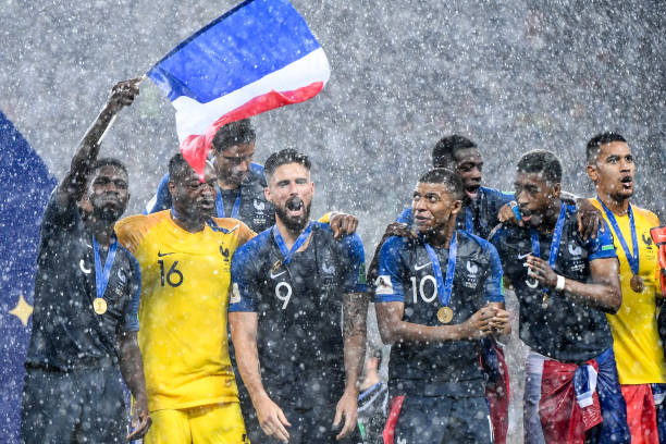 子足球队 子足球队